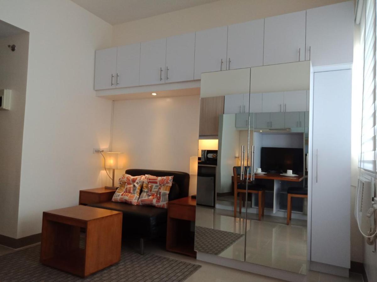 Mabolo Garden Flat A6 With Free Rooftop Pool Себу Экстерьер фото