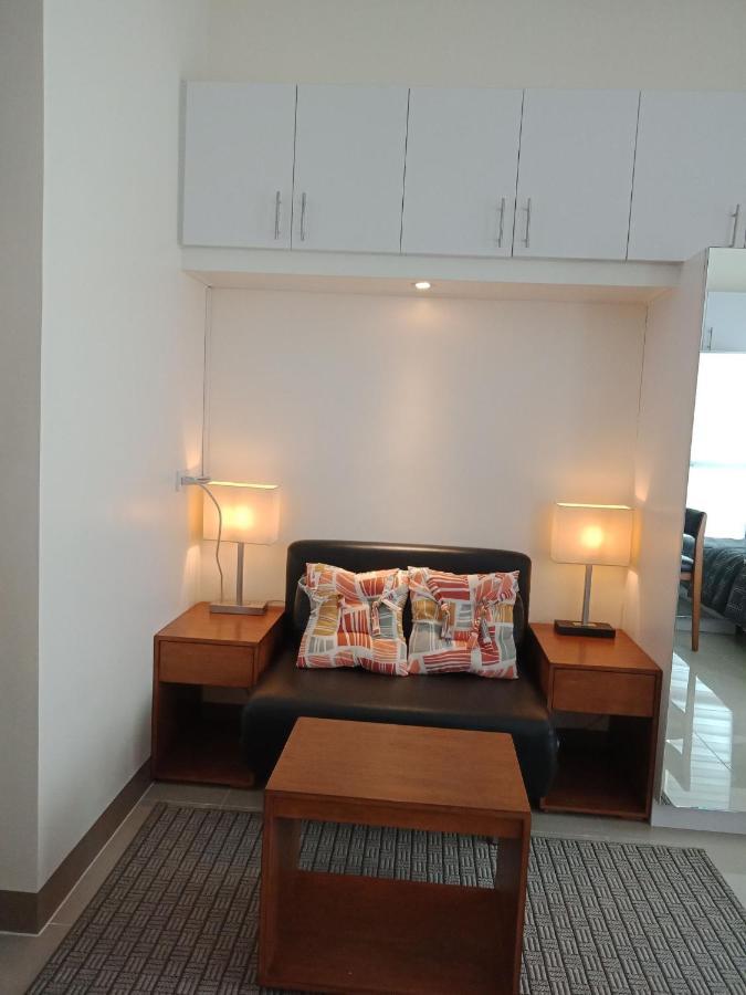 Mabolo Garden Flat A6 With Free Rooftop Pool Себу Экстерьер фото